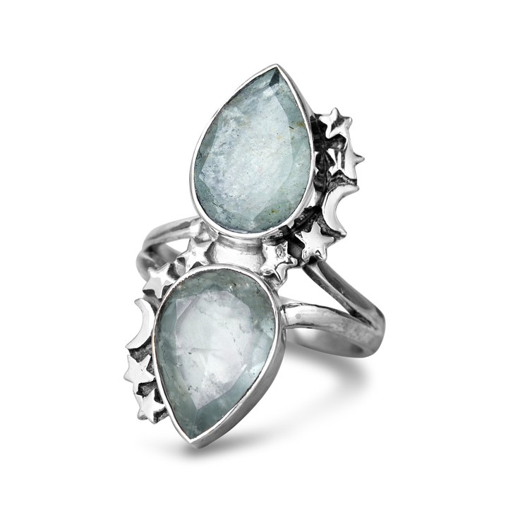 Tropfenförmiger Aquamarin-Ring mit Sternen und Mond
