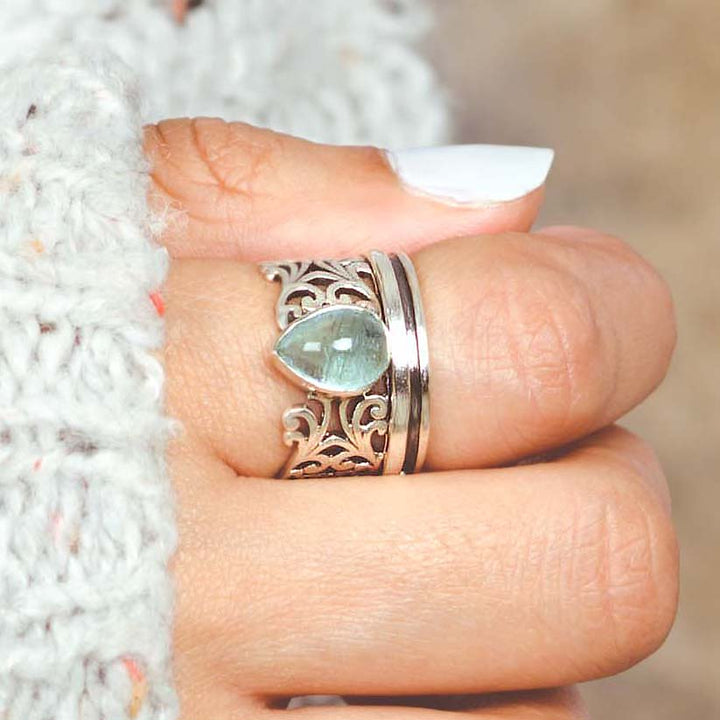 Tropfenförmiger Aquamarin-Fidget-Ring aus Sterlingsilber