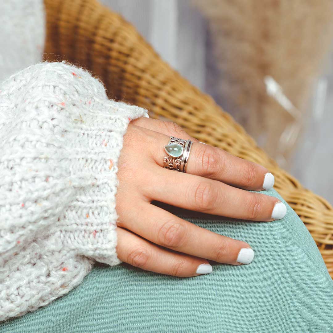 Tropfenförmiger Aquamarin-Fidget-Ring aus Sterlingsilber