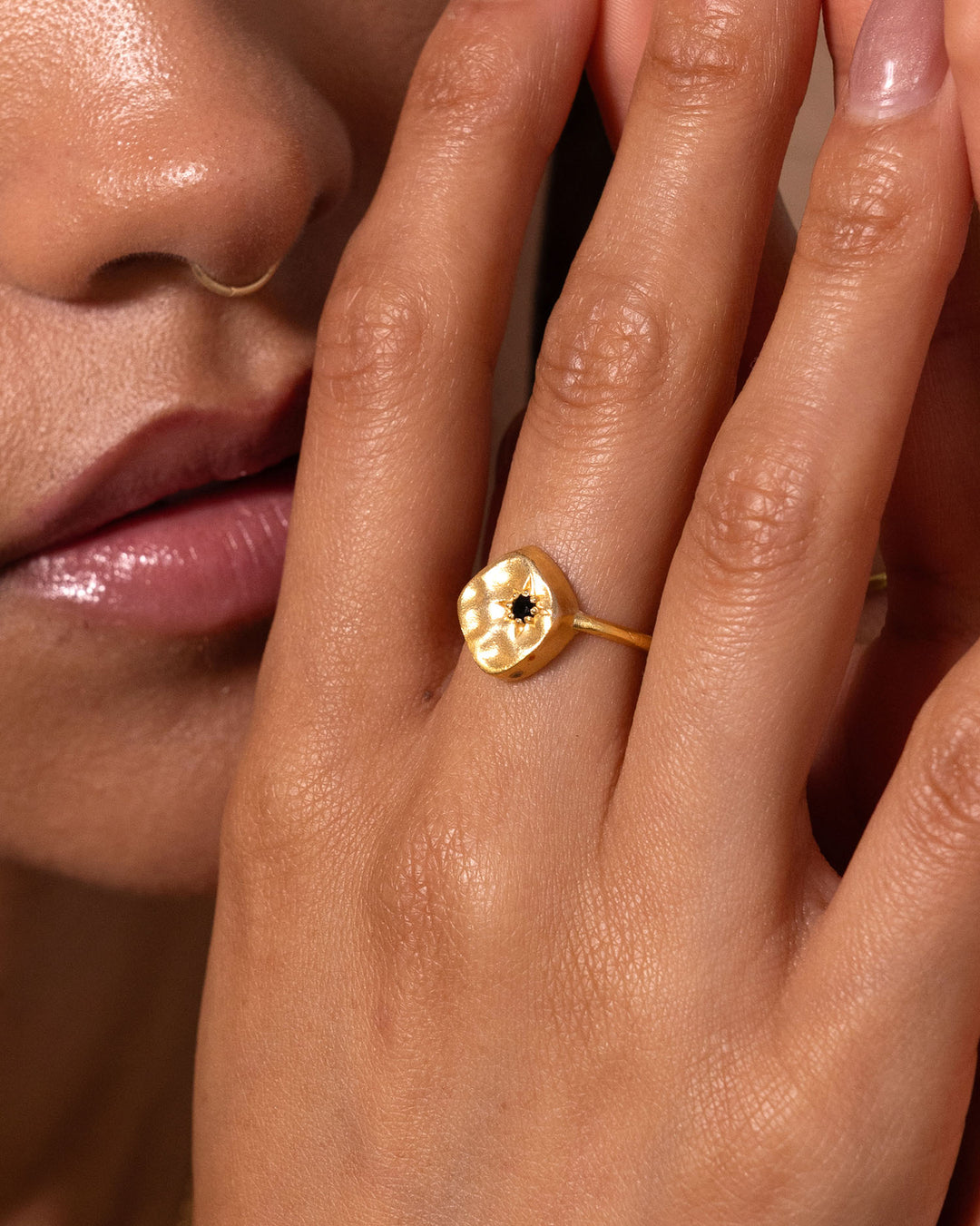 Hammered Star Black Spinel Ring