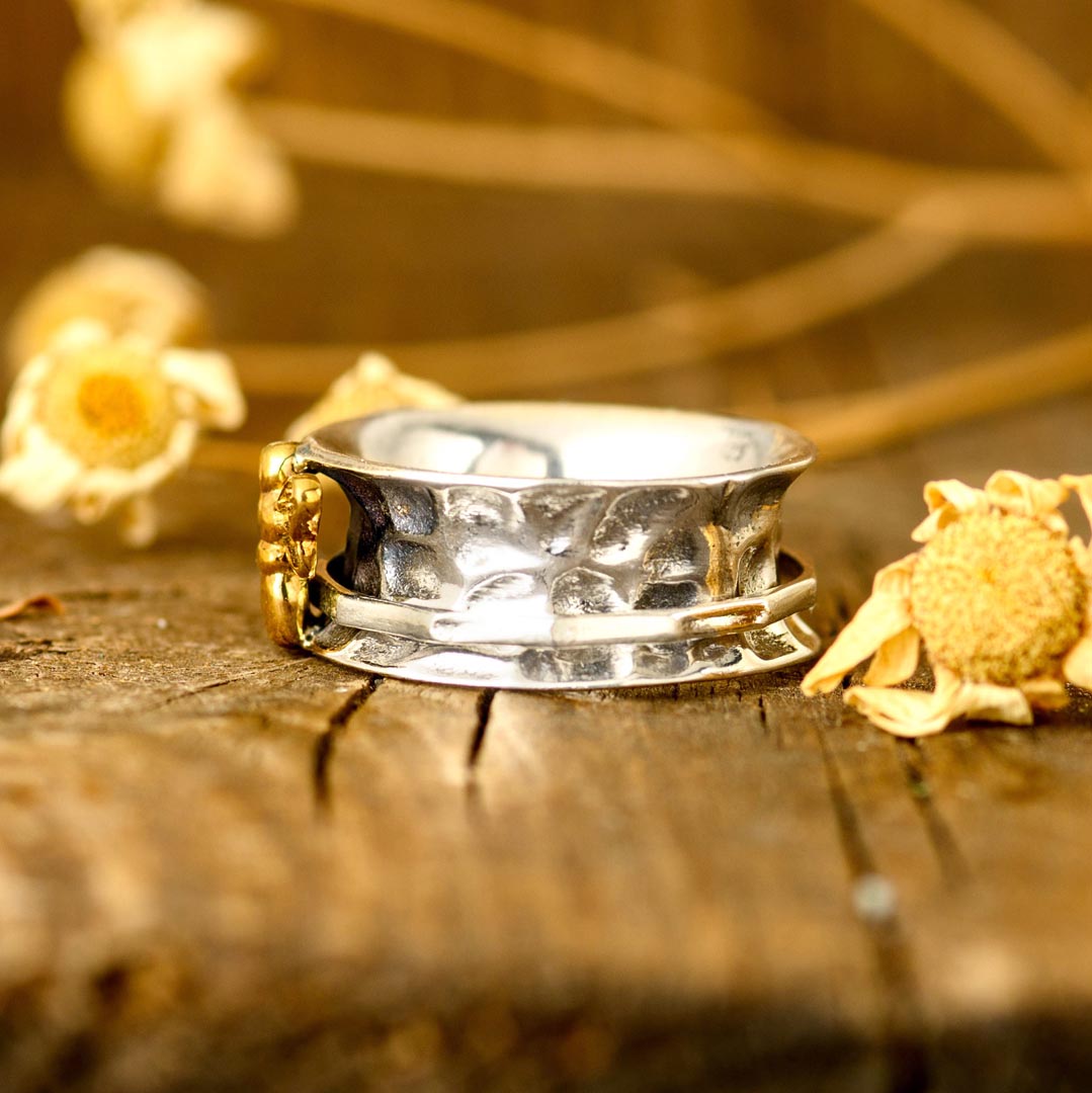 Sterling Silver Spinner Bee Ring