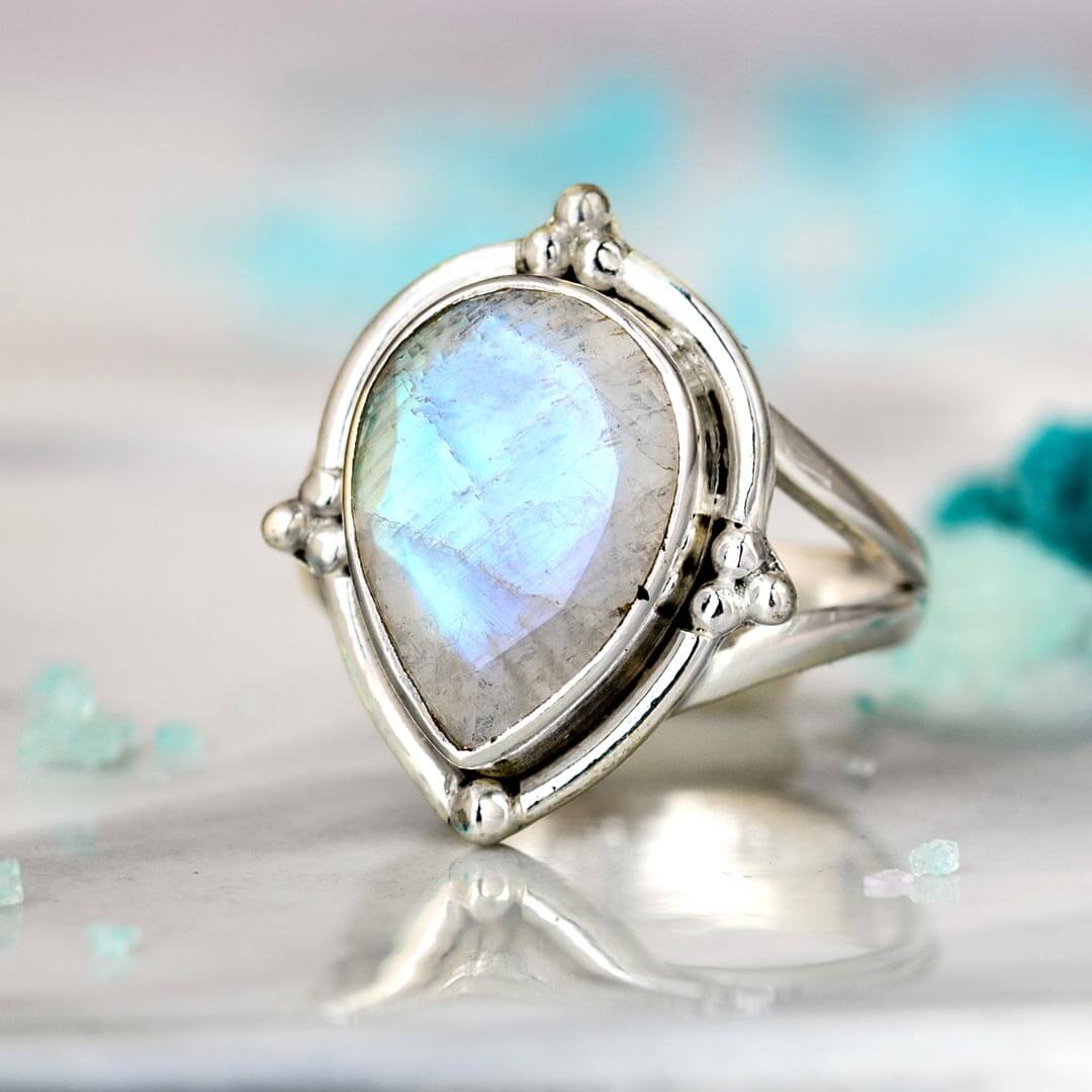 ミポリン Teardrop Faceted Moonstone Ring – Boho Magic Jewelry