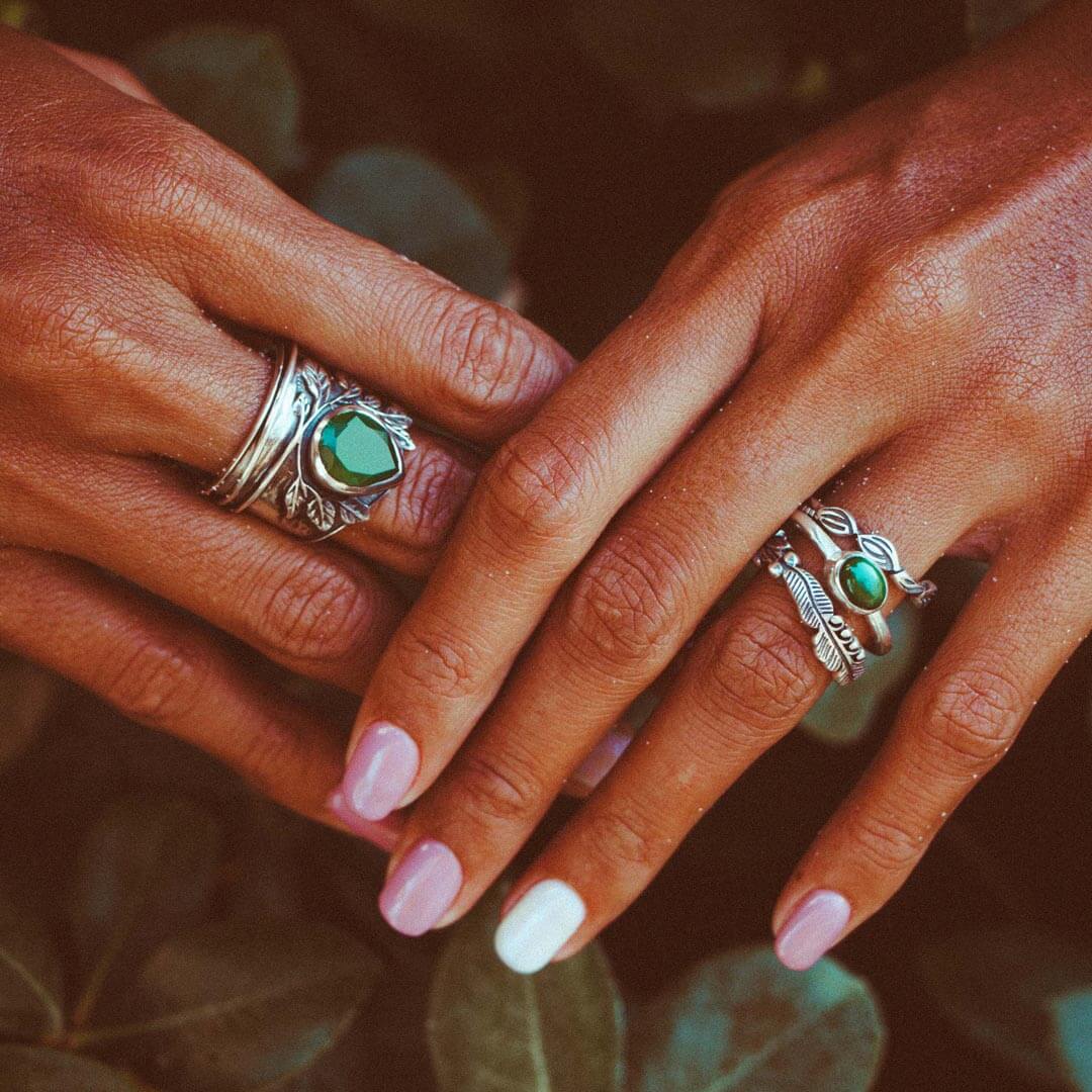 Leaves Onyx Fidget Ring