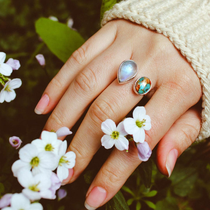 Oyster Copper Turquoise and Moonstone Ring