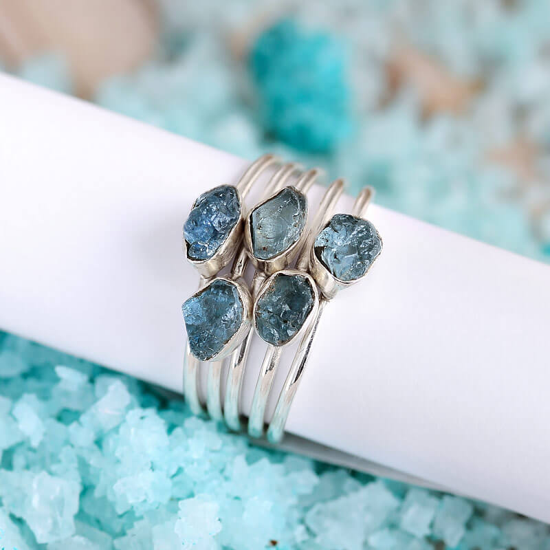 AAA grade Raw Himalayan Gem Aquamarine - Stack Crystal Ring fashion - Size 7 US - Gold Plated 925 Sterling Silver - Thin Band Hammer Textured