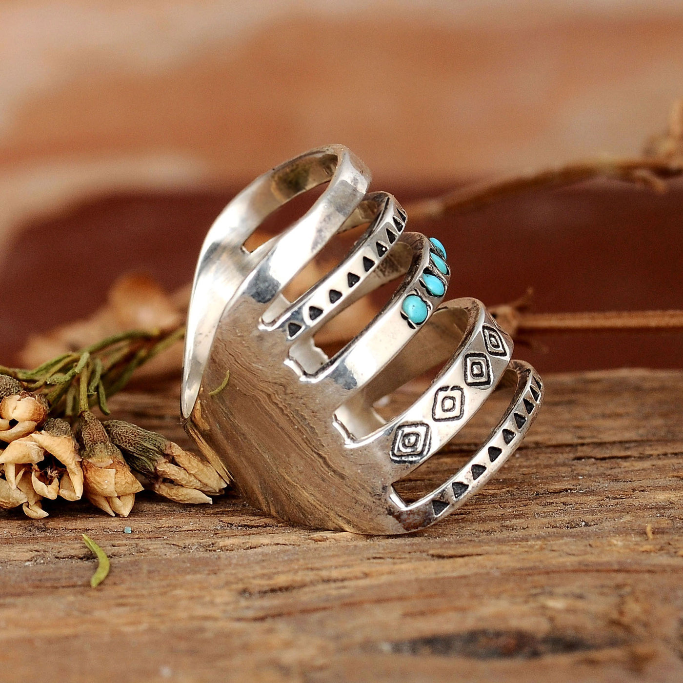 Sterling Silver Southwestern Style Turquoise Ring