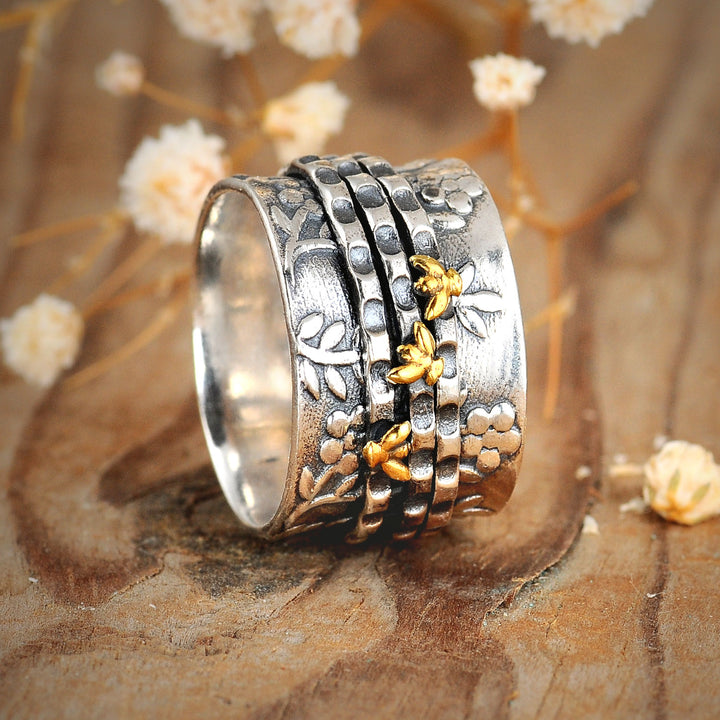 Flowers Spinner Ring with Tiny Bees Sterling Silver