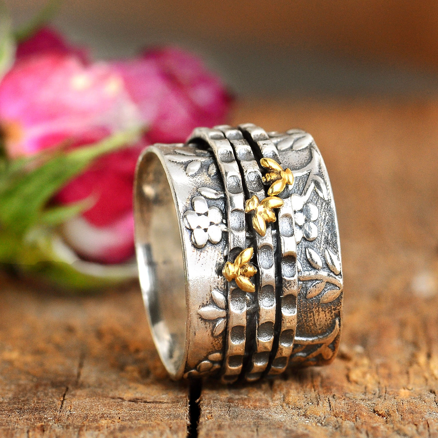 Flowers Spinner Ring with Tiny Bees Sterling Silver
